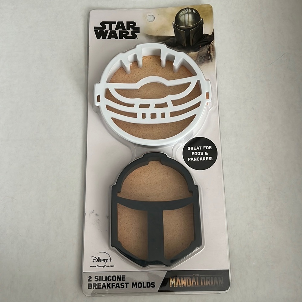 Star Wars set of 2 silicone breakfast molds The Mandalorian eggs & pancakes NEW